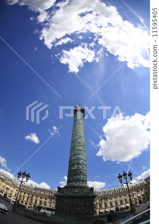 [巴黎]查看旺多姆廣場的紀念碑·[旺多姆廣場夏日的天空·超廣角] 365 11595405