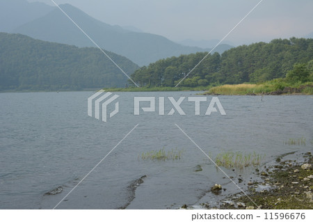 一個安靜的湖泊 11596676