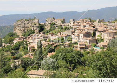 A village in the Provence of the Luberon region A village in the Provence of the Luberon region 11597312