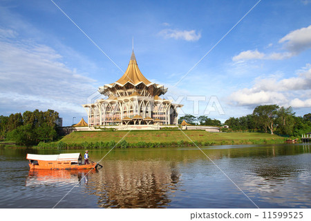 Traditional boat on river in Kuching, Sarawak, Malaysia 11599525