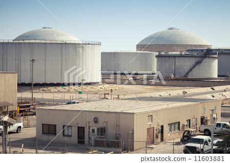 Group of big fuel tanks. Ras Tanura oil terminal, Saudi Arabia 11603881