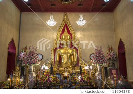 Wat Traimit - Bangkok - Thailand 11604378