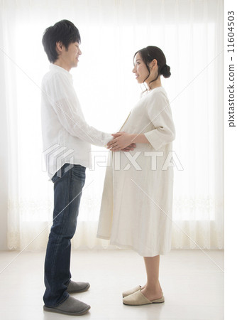 Pregnant woman 11604503