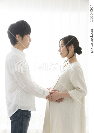 Pregnant woman Pregnant woman 11604504