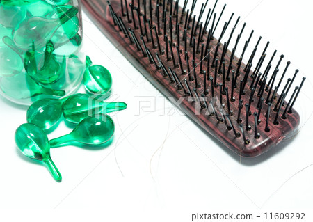 hair vitamins and comb hair vitamins and comb 11609292