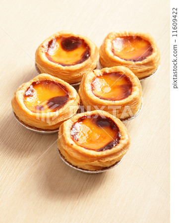 delicious portuguese egg tart 11609422