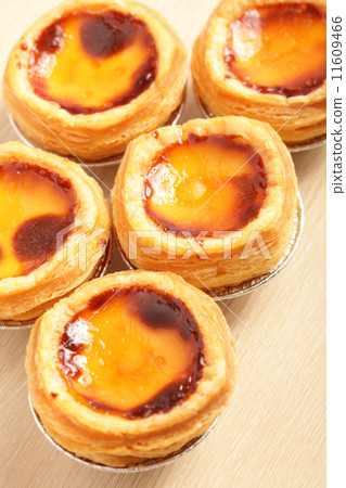 delicious portuguese egg tart 11609466