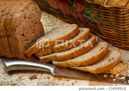 Whole Grain Bread 11609928