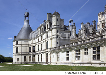 Chateau de Chambord - Loire Valley - France Chateau de Chambord - Loire Valley - France 11610131