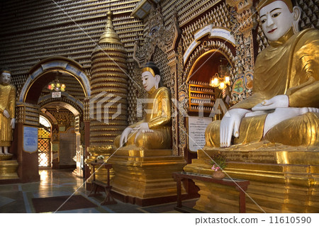 Thambuddhei Paya - Monywa - Myanmar 11610590