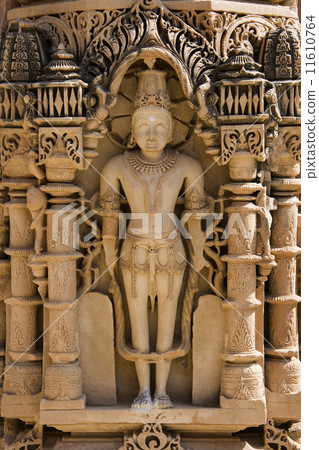 Ornate carving in the Mahavira Temple in Osian in Rajasthan, Ind 11610764