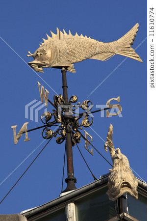 Weather Vane - Fish Market - London 11610774