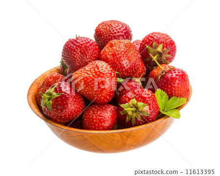 Strawberry in the bowl 11613395
