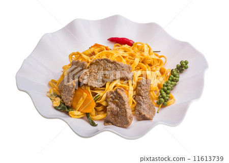 Fried noodles with beef Fried noodles with beef 11613739