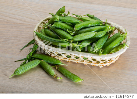 Green fresh peas Green fresh peas 11614577