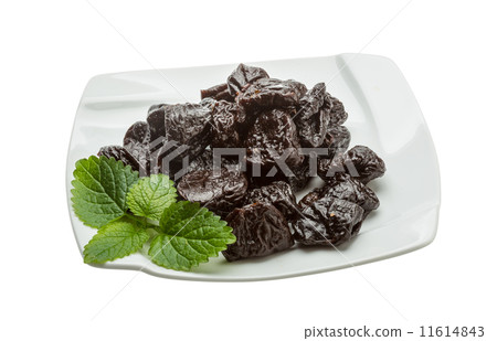 Dried plums 11614843