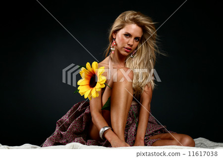 glamour girl glamour girl 11617038