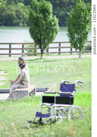 輪椅和前輩的圖像 輪椅和前輩的圖像 11623064