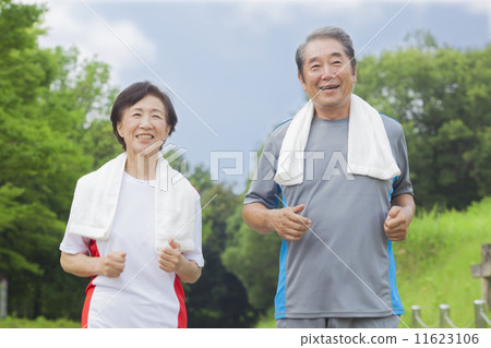 Senior to exercise 11623106