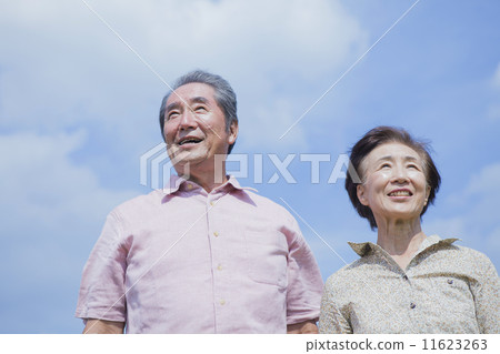Senior couple 11623263