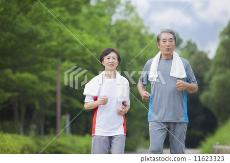 Senior to exercise 11623323