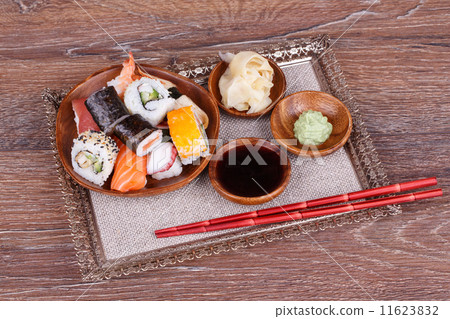 Sushi and Roll Sushi and Roll 11623832