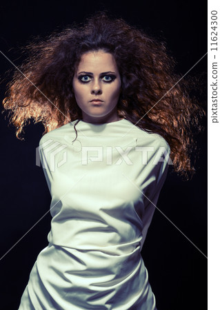 sad crazy woman sad crazy woman 11624300