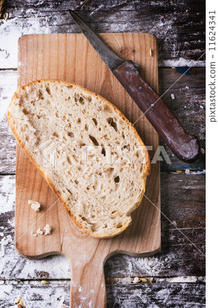Fresh bread 11624341