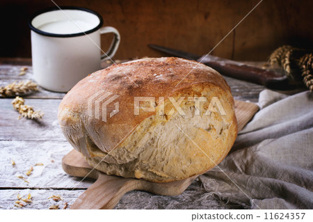 Fresh bread Fresh bread 11624357