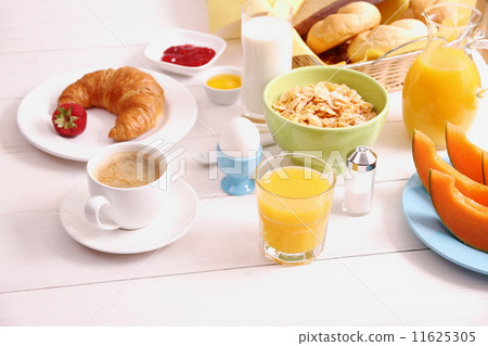 Table set for breakfast and healthy food Table set for breakfast and healthy food 11625305