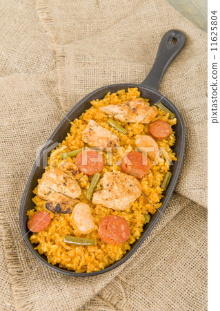 Paella Valenciana - Paella with chicken, sausage and vegetables  11625804