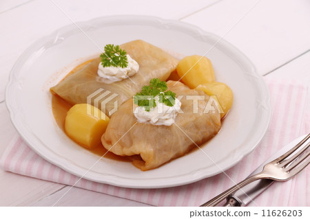 Cabbage rolls with potato and sour cream 11626203
