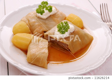 Stuffed cabbage rolls with potato, sour cream 11626214