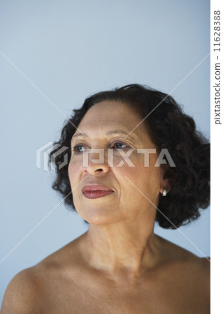 Senior African woman with bare shoulders 11628388