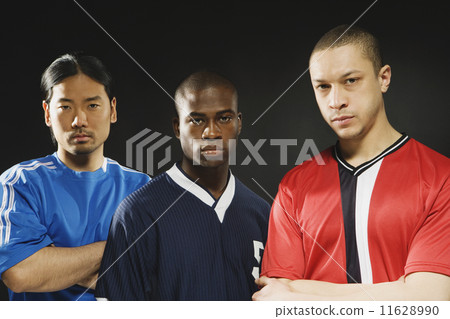 Group of multi-ethnic male athletes 11628990