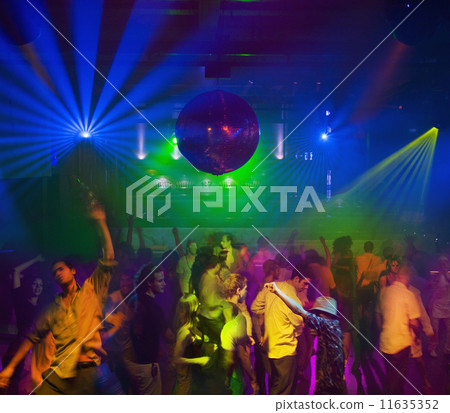 People dancing in nightclub 11635352