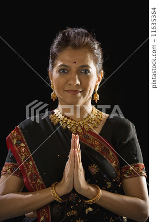 Indian woman in traditional dress 11635364
