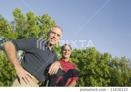 Hispanic men with golf clubs 11636122