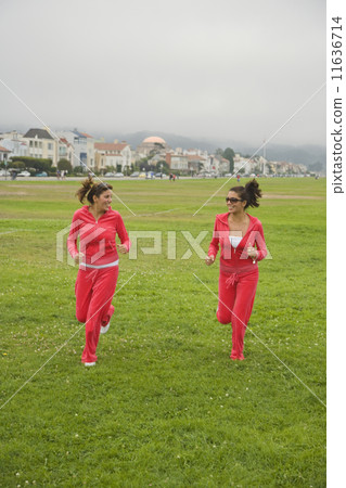 Middle Eastern women jogging Middle Eastern women jogging 11636714