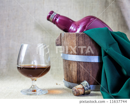 Glass and bottle 11637744