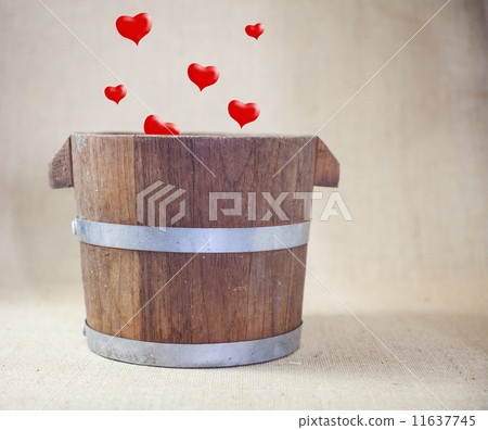 Heart in bucket Heart in bucket 11637745