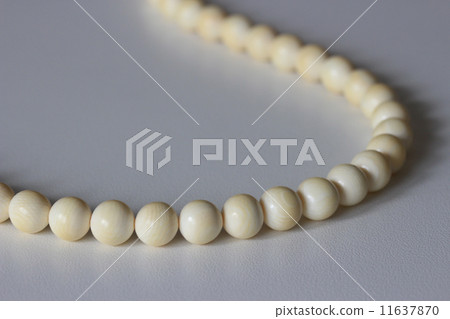 Ivory Necklace 11637870