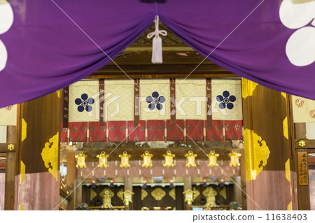 Main building of Osaka Tenmangu Shrine 11638403