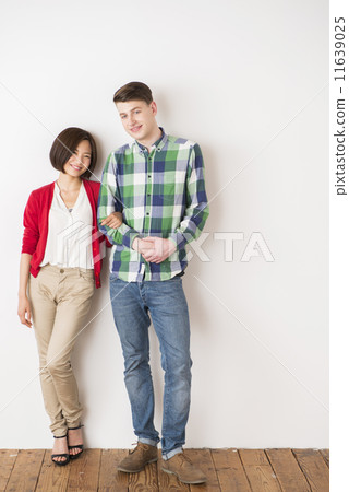 International marriage couple International marriage couple 11639025