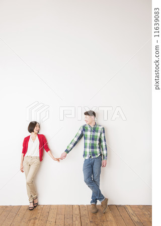 International marriage couple International marriage couple 11639083