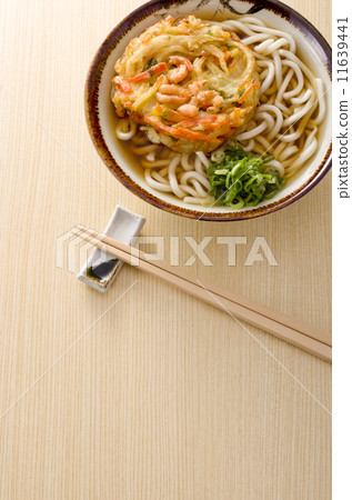 Kakiedake udon noodles Kakiedake udon noodles 11639441