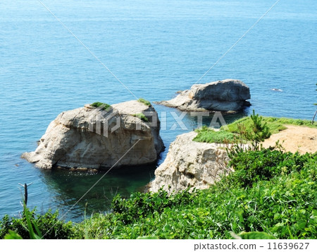 On the Kaga Coast, Ishikawa Prefecture On the Kaga Coast, Ishikawa Prefecture 11639627