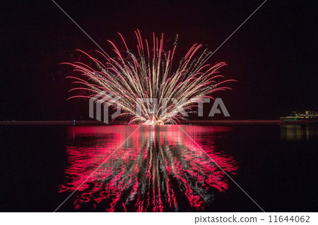Underwater fireworks 11644062
