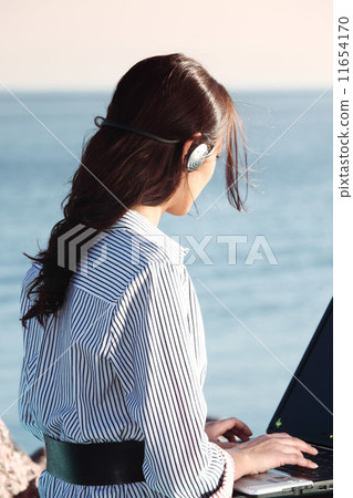 work on air 11654170