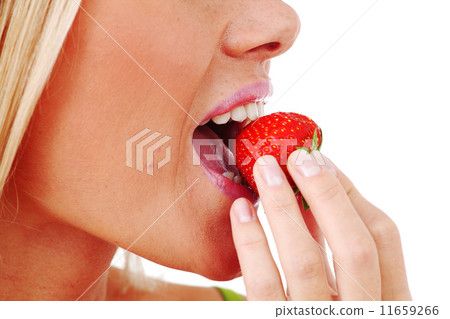 woman eat strawberry 11659266